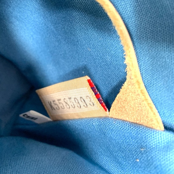 Dooney Bourke Vintage Rainbow Logo Coated Canvas Small Shoulder Bag Rainbow Zip - Picture 10 of 13